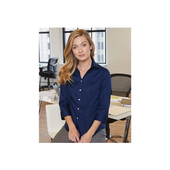 Van Heusen 13V0527 Women's Three-Quarter Sleeve Baby Twill Shirt